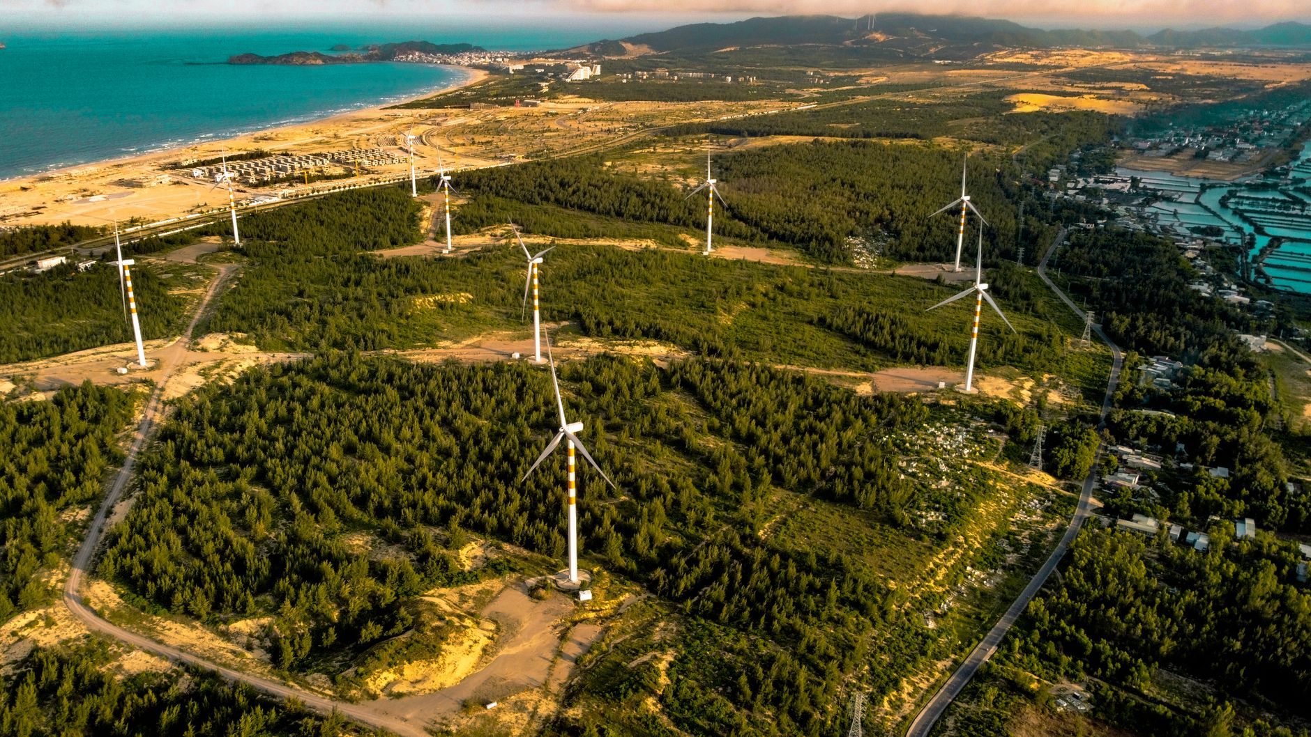 Nouveaux aménagements pour les pêcheurs à Verneugheol : focus sur l'étang de Fayat