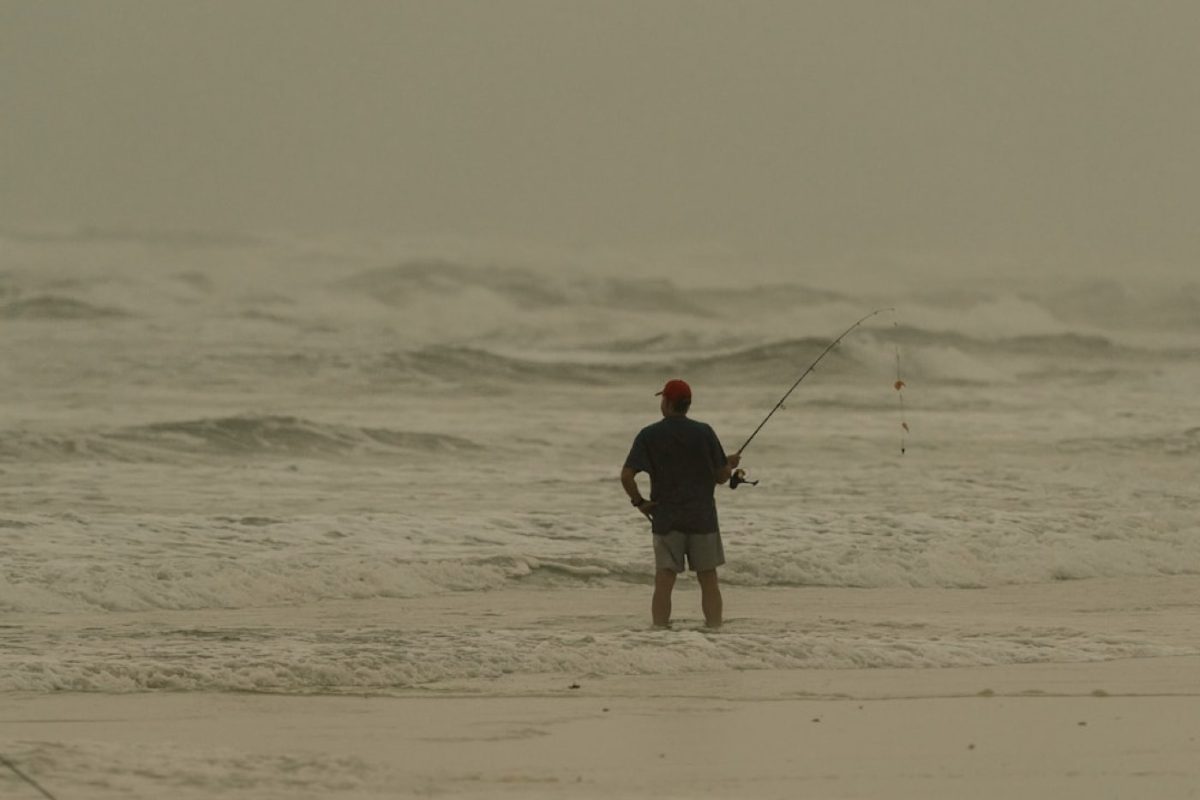 Meilleurs spots de surfcasting en France : classement des 7 lieux