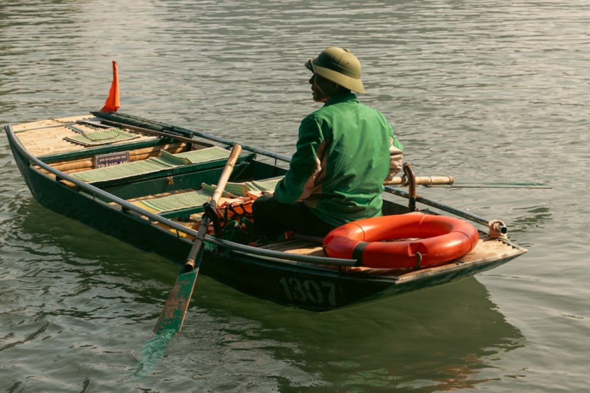 Règles et équipement obligatoires pour la pêche en bateau